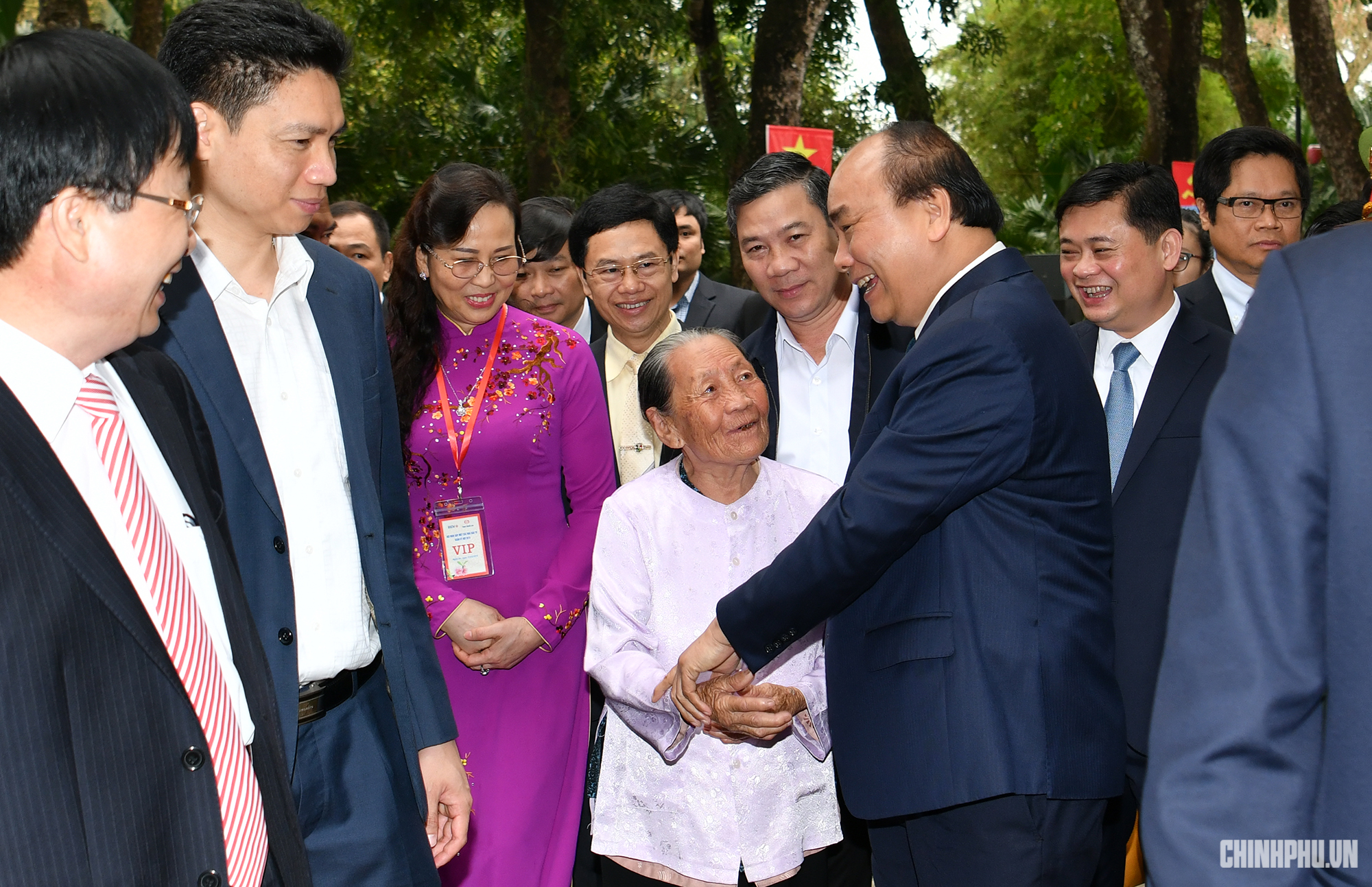 thu tuong dang huong tai khu di tich kim lien