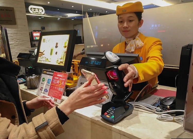 VinShop là cú hích để thanh toán không tiền mặt len lỏi từng ngõ ngách VinShop là cú hích để thanh toán không tiền mặt len lỏi từng ngõ ngách