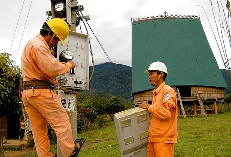 Công ty Điện lực Nam Định đảm bảo cung cấp điện an toàn ổn định trong dịp Tết Tân Sửu Công ty Điện lực Nam Định đảm bảo cung cấp điện an toàn ổn định trong dịp Tết Tân Sửu