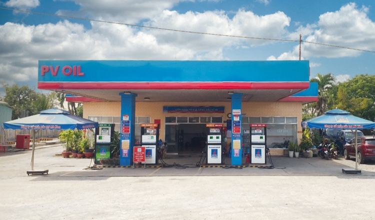 Không có chuyện cây xăng PVOIL đóng cửa, không bán hàng Không có chuyện cây xăng PVOIL đóng cửa, không bán hàng