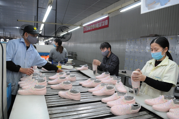 Xuất khẩu da giày khởi sắc Xuất khẩu da giày khởi sắc