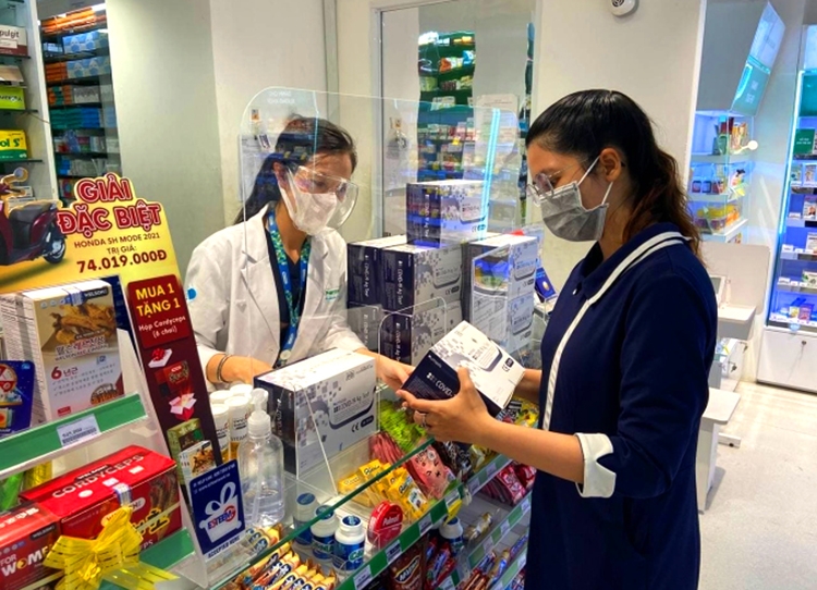 Thị trường sản phẩm phòng, chống dịch "nóng" trở lại Thị trường sản phẩm phòng, chống dịch "nóng" trở lại