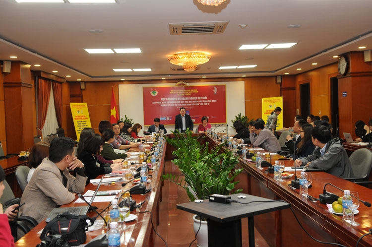 Tôn vinh sản phẩm, dịch vụ thương hiệu Việt tiêu biểu ton vinh san pham dich vu thuong hieu viet tieu bieu