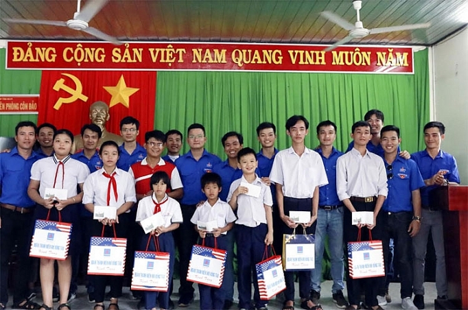 Công ty Chế biến Khí Vũng Tàu tổ chức các chương trình xã hội đầu năm 2019 cong ty che bien khi vung tau to chuc cac chuong trinh xa hoi dau nam 2019