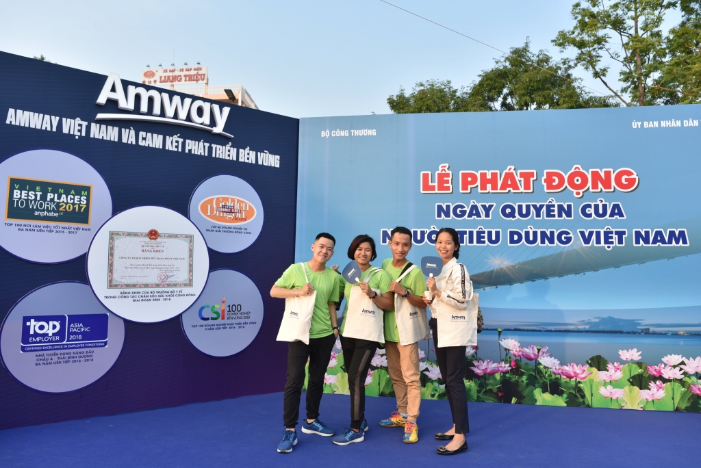 amway viet nam dong hanh trong chuoi hoat dong ngay quyen cua nguoi tieu dung viet nam