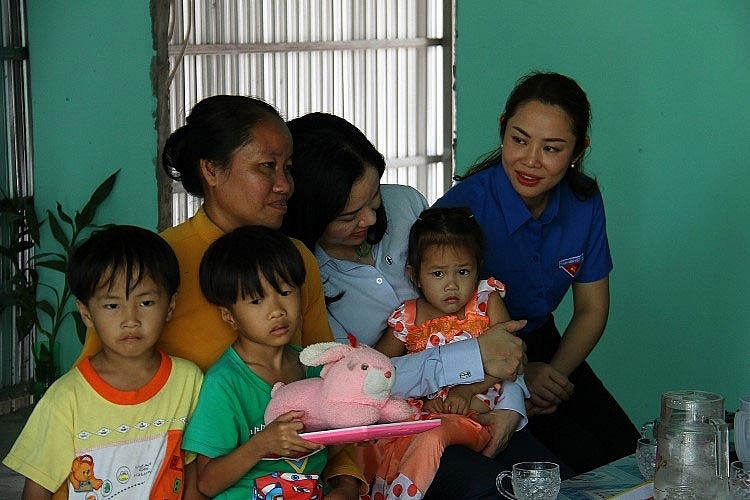 Petrovietnam, PVCFC bàn giao 3 nhà đại đoàn kết tại xã Khánh Hội, huyện U Minh, tỉnh Cà Mau