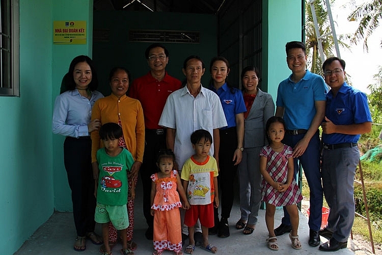 Petrovietnam, PVCFC bàn giao 3 nhà đại đoàn kết tại xã Khánh Hội, huyện U Minh, tỉnh Cà Mau