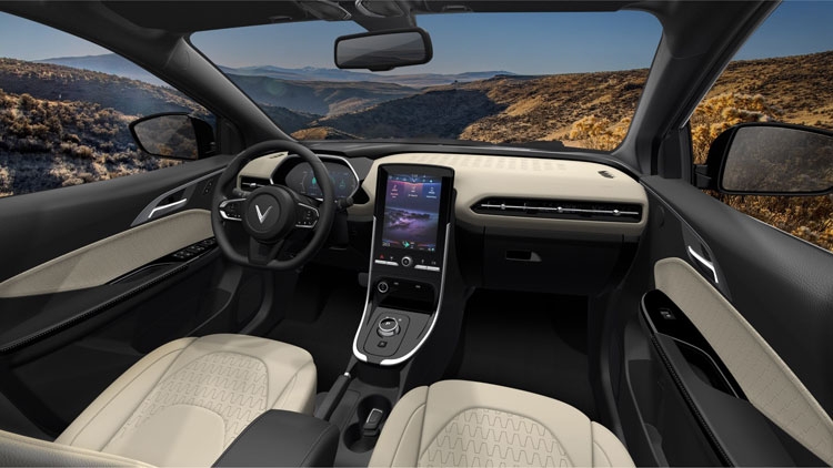 Cận cảnh VinFast VF e34 - xe điện make-in-Vietnam bứt phá mọi giới hạn