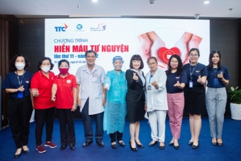“Niềm vui từ lòng nhân ái