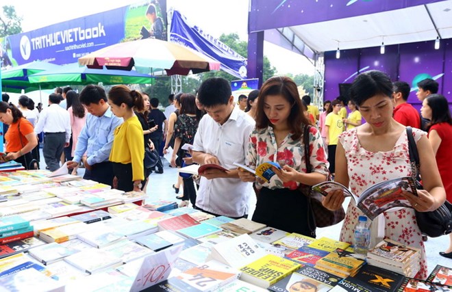 nhieu chuong trinh hap dan trong ngay hoi sach 2018 tai ha noi