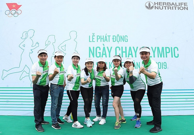 Herbalife ghi dấu năm thứ 4 đồng hành cùng Ngày chạy Olympic toàn dân herbalife ghi dau nam thu 4 dong hanh cung ngay chay olympic toan dan