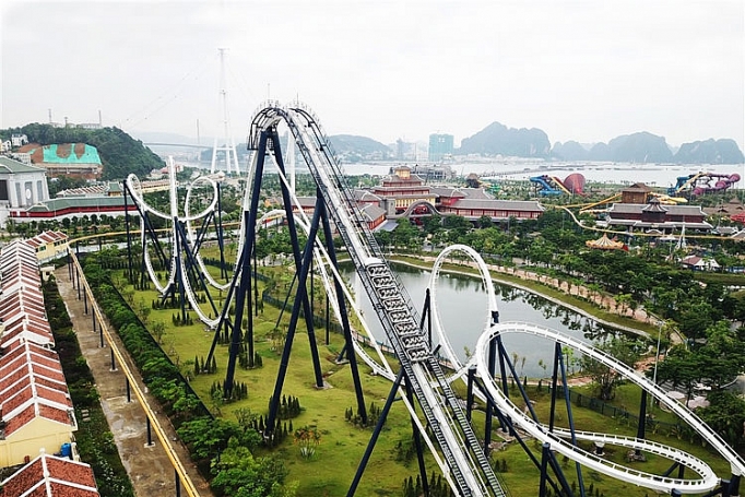 vui choi tha ga uong tra sua mien phi tai cong vien chu de lon nhat dong nam a chi voi 50000 dong