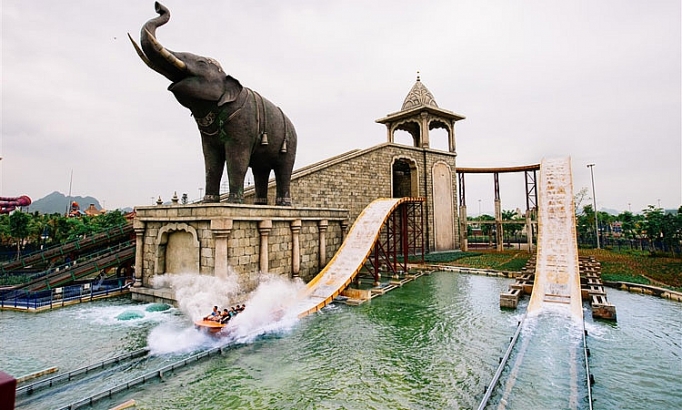 vui choi tha ga uong tra sua mien phi tai cong vien chu de lon nhat dong nam a chi voi 50000 dong