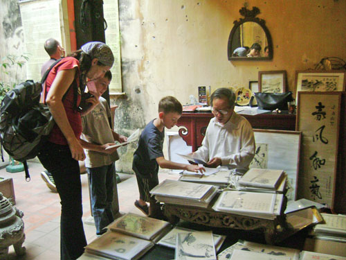 cac hoat dong van hoa dip le 304 va 15 tai pho co ha noi