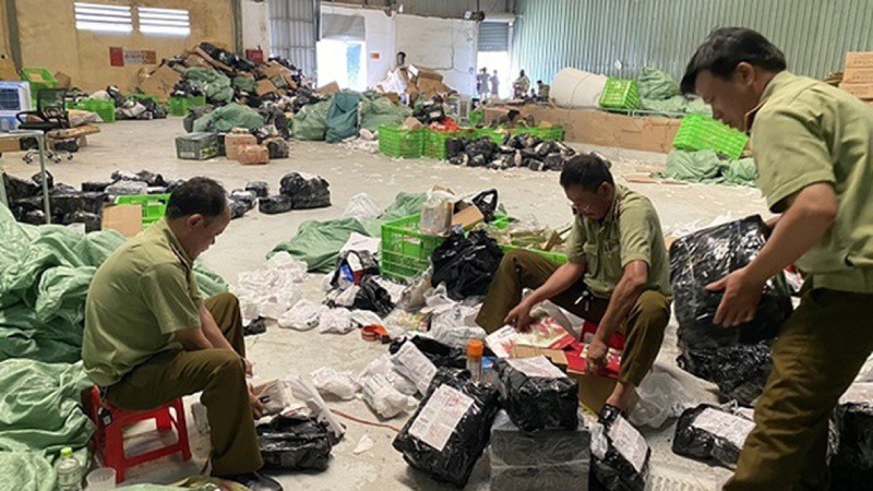 Kể chuyện trinh sát, nhập vai phá 2 “tổng kho” hàng lậu