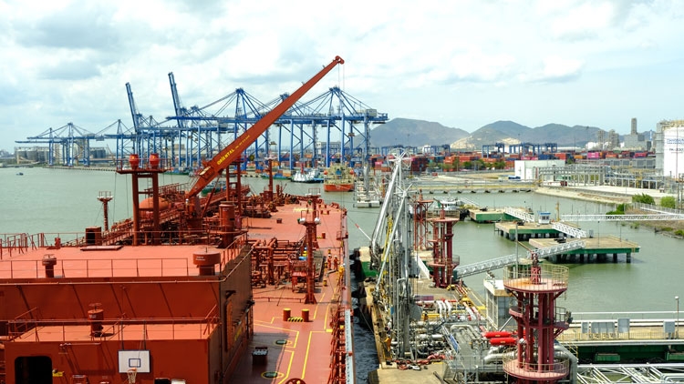 Dự án Kho chứa 1 triệu tấn LNG tại Thị Vải chào mừng mốc 1 triệu giờ làm việc an toàn Dự án Kho chứa 1 triệu tấn LNG tại Thị Vải chào mừng mốc 1 triệu giờ làm việc an toàn