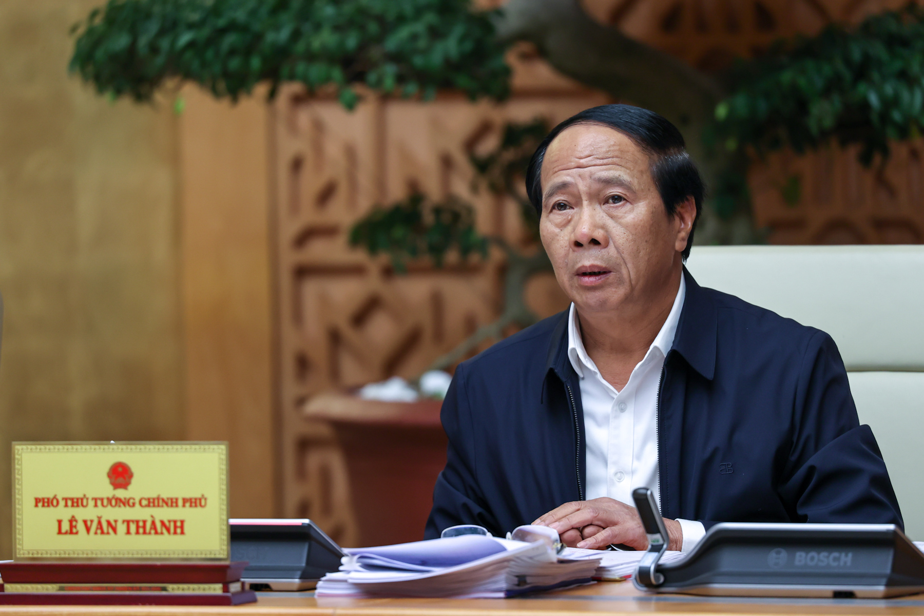 Bằng mọi biện pháp giữ vững ổn định vĩ mô, bảo đảm các cân đối lớn, quyết liệt thúc đẩy phục hồi nhanh, phát triển bền vững - Ảnh 6. Bằng mọi biện pháp giữ vững ổn định vĩ mô, bảo đảm các cân đối lớn, quyết liệt thúc đẩy phục hồi nhanh, phát triển bền vững - Ảnh 6.