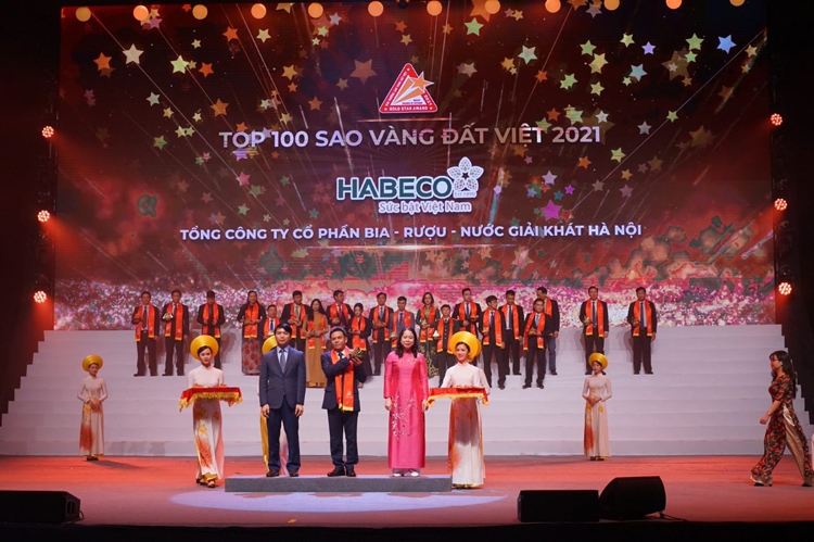 Habeco vinh dự đạt Top 100 doanh nghiệp “Sao vàng Đất Việt 2021” Habeco vinh dự đạt Top 100 doanh nghiệp “Sao vàng Đất Việt 2021”