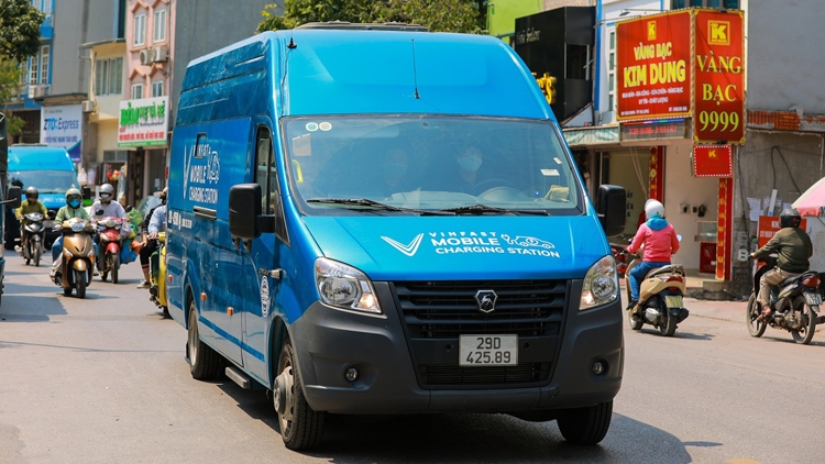 100 xe VF e34 lập kỷ lục “Đoàn caravan xe điện nhiều nhất Việt Nam” 100 xe VF e34 lập kỷ lục “Đoàn caravan xe điện nhiều nhất Việt Nam”