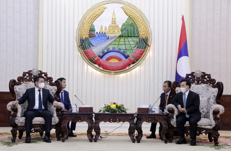 Bộ trưởng Bộ Công Thương Nguyễn Hồng Diên tiếp kiến Thủ tướng Lào Bộ trưởng Bộ Công Thương Nguyễn Hồng Diên tiếp kiến Thủ tướng Lào