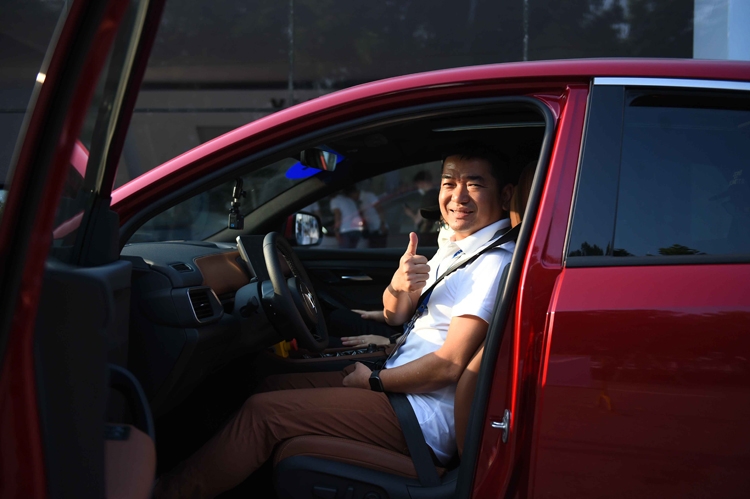 Chuyên gia nhận định sau khi “test” xe điện VF 8: Ổn định tuyệt vời ở vận tốc 175km/h Chuyên gia nhận định sau khi “test” xe điện VF 8: Ổn định tuyệt vời ở vận tốc 175km/h