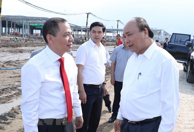 Thủ tướng thăm Tổ hợp nhà máy sản xuất ôtô, xe máy điện VinFast thu tuong tham to hop nha may san xuat oto xe may dien vinfast