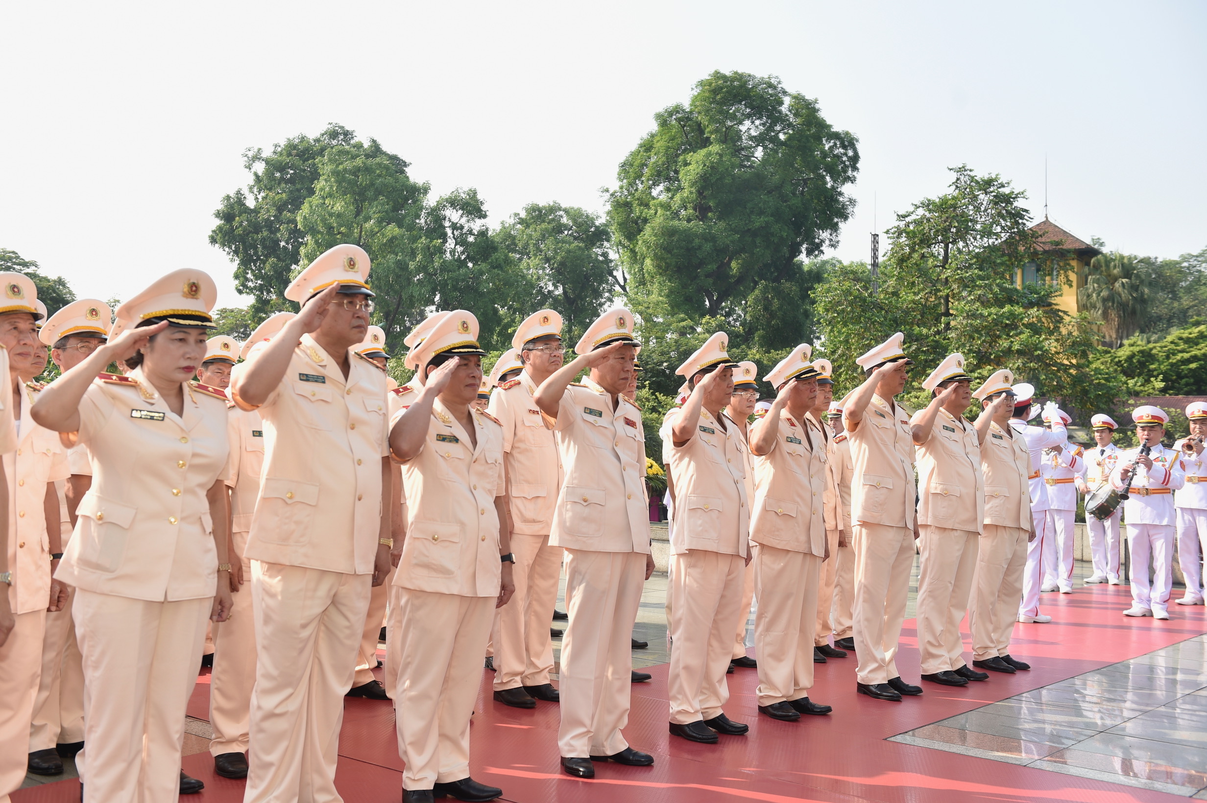 lanh dao dang nha nuoc vieng chu tich ho chi minh