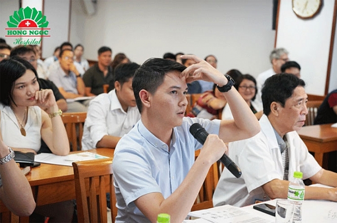 nguoi han gan nhung vet thuong cho benh nhan di tat