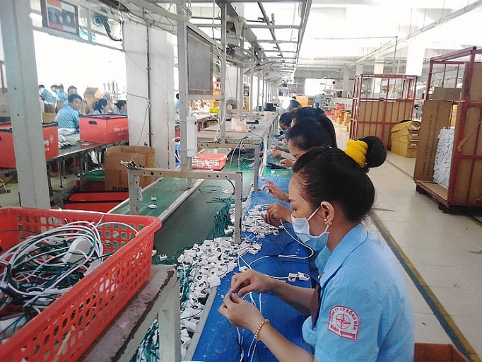 tan dung thoi co phat huy noi luc