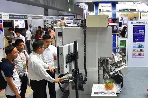 Mở cánh cửa lớn sang EU (*): Thúc đẩy cải cách - Ảnh 1. Mở cánh cửa lớn sang EU (*): Thúc đẩy cải cách - Ảnh 1.