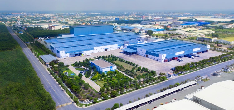 Sở hữu hệ thống nhà máy thuộc hàng khủng, Vinamilk nhiều năm liền dẫn đầu ở nhiều ngành hàng lớn Sở hữu hệ thống nhà máy thuộc hàng khủng, Vinamilk nhiều năm liền dẫn đầu ở nhiều ngành hàng lớn