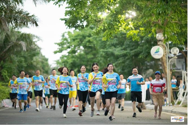 PTSC Thanh Hóa ra mắt CLB thể thao “PTSC Thanh Hóa Runners” và tổ chức giải chạy bộ “Sam Son Victory Challenge 2021”