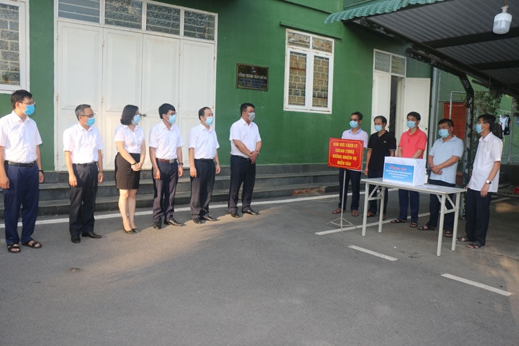 PC Sơn La: Chủ động phòng, chống dịch Covid-19 đảm bảo mục tiêu "kép" PC Sơn La: Chủ động phòng, chống dịch Covid-19 đảm bảo mục tiêu "kép"