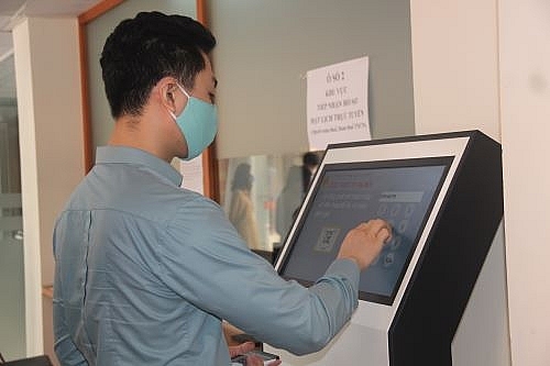 Nhiều loại phí, lệ phí tiếp tục được giảm từ 30 đến 50%