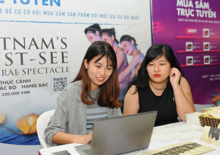 Mùa dịch, chợ online nhộn nhịp Mùa dịch, chợ online nhộn nhịp