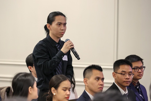 Thủ tướng Phạm Minh Chính: ‘Thế hệ chúng tôi chưa làm thì thế hệ tương lai sẽ làm’ - Ảnh 4. Thủ tướng Phạm Minh Chính: ‘Thế hệ chúng tôi chưa làm thì thế hệ tương lai sẽ làm’ - Ảnh 4.