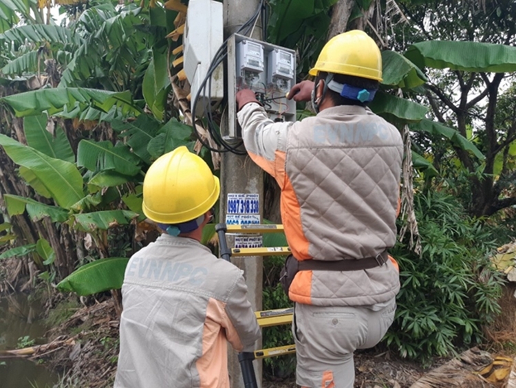 Điện lực Kim Bảng tăng cường chuyển đổi số trong công tác kinh doanh Điện lực Kim Bảng tăng cường chuyển đổi số trong công tác kinh doanh