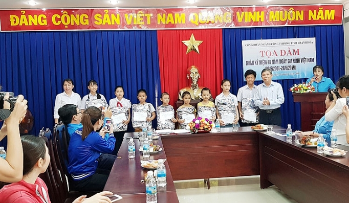 cong doan nganh cong thuong khanh hoa toa dam giu gin hanh phuc gia dinh