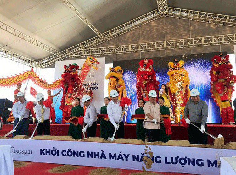 PCC1 ký hợp đồng tổng thầu EPC trạm biến áp 220kW và đường dây đấu nối Dự án Nhà máy điện mặt trời Phù Mỹ pcc1 ky hop dong tong thau epc tram bien ap 220kw va duong day dau noi du an nha may dien mat troi phu my