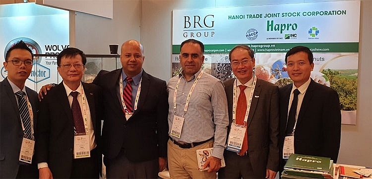 Đảng ủy Hapro khẳng định và phát huy vai trò lãnh đạo chỉ đạo của tổ chức Đảng trong loại hình doanh nghiệp không có vốn của Nhà nước dang uy hapro khang dinh va phat huy vai tro lanh dao chi dao cua to chuc dang trong loai hinh doanh nghiep khong co von cua nha nuoc