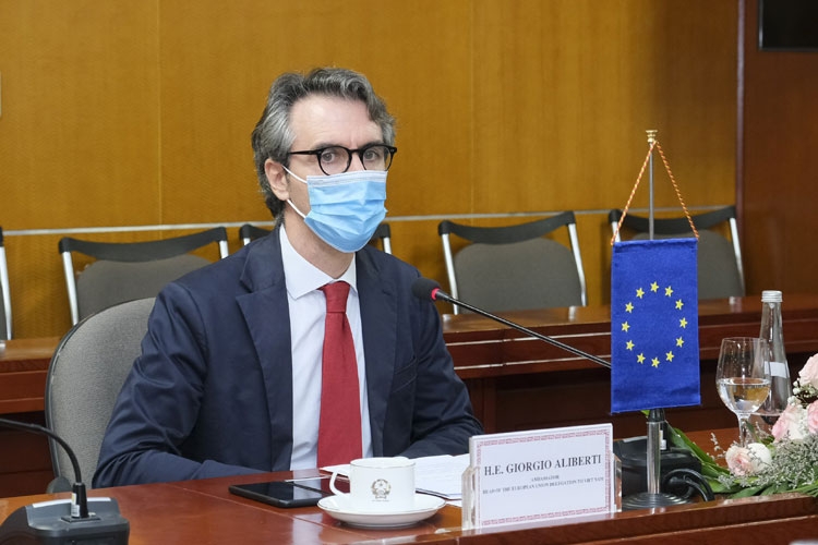 Bộ trưởng Nguyễn Hồng Diên tiếp xã giao Đại sứ, Trưởng Phái đoàn Liên minh châu Âu tại Việt Nam