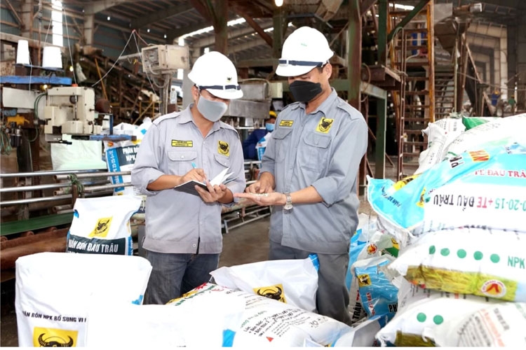Công ty CP Phân bón Bình Điền: Nỗ lực, sáng tạo thực hiện mục tiêu kép Công ty CP Phân bón Bình Điền: Nỗ lực, sáng tạo thực hiện mục tiêu kép