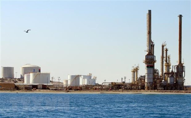 Dau the gioi phien 7/6 tang truoc bao cao du tru nhien lieu cua My hinh anh 1