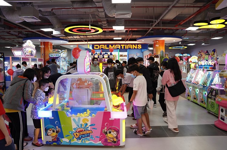 Công ty Vincom Retail đồng loạt khai trương 2 trung tâm thương mại mới Công ty Vincom Retail đồng loạt khai trương 2 trung tâm thương mại mới