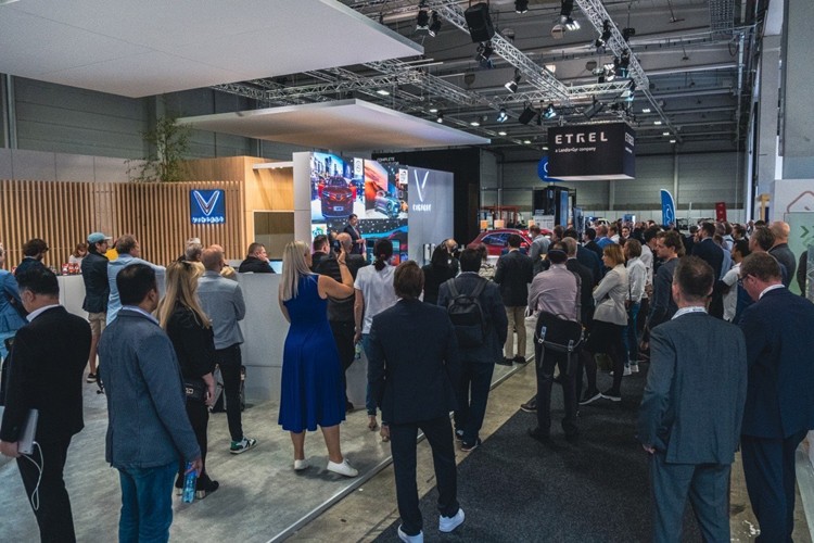 Công ty VinFast công bố kế hoạch mở hơn 50 VinFast Store đầu tiên tại châu Âu Công ty VinFast công bố kế hoạch mở hơn 50 VinFast Store đầu tiên tại châu Âu