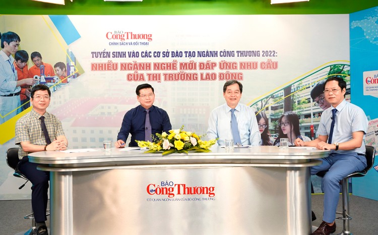 Thu hẹp khoảng cách giữa cơ sở đào tạo và thị trường lao động Thu hẹp khoảng cách giữa cơ sở đào tạo và thị trường lao động