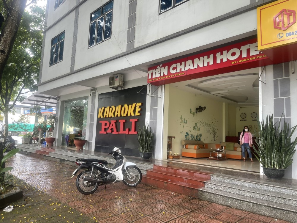 Cặp cửa khẩu Ma Lù Thàng và Kim Thủy Hà đã thông quan trở lại song hàng quán vẫn vắng hoe