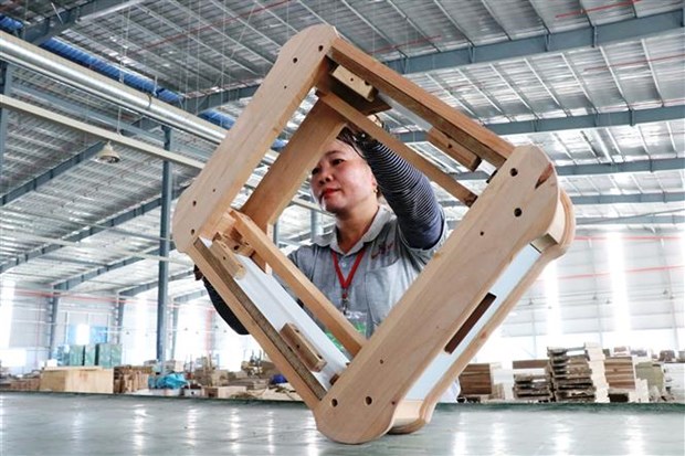 Sẽ cấp giấy phép FLEGT cho sản phẩm gỗ xuất khẩu sang EU vào năm 2025 hình ảnh 2 Se cap giay phep FLEGT cho san pham go xuat khau sang EU vao nam 2025 hinh anh 2