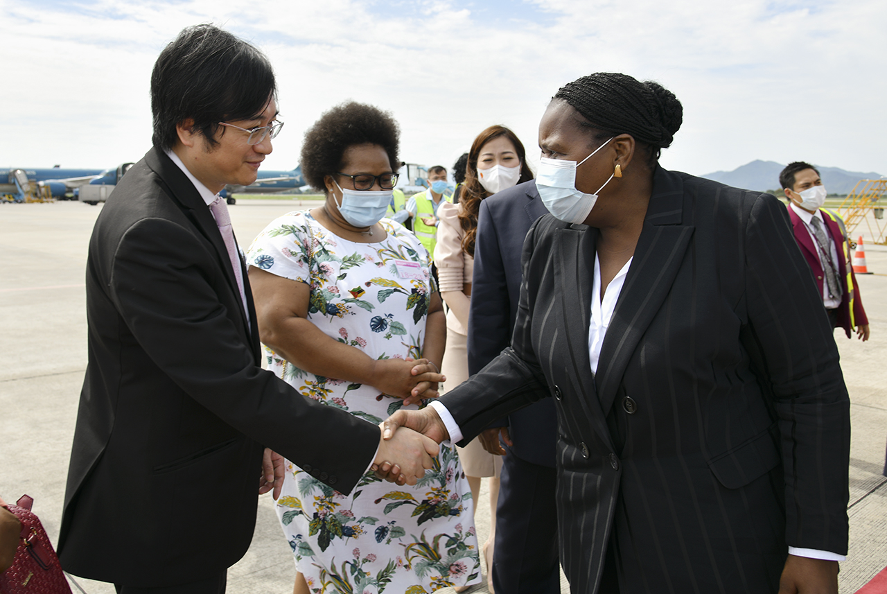 Lần đầu tiên, Chủ tịch Quốc hội Mozambique thăm Việt Nam - Ảnh 1. Lần đầu tiên, Chủ tịch Quốc hội Mozambique thăm Việt Nam - Ảnh 1.