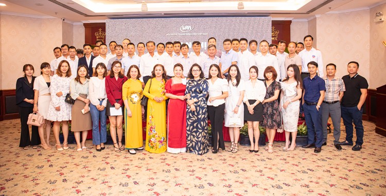 Hội Nhôm thanh định hình Việt Nam tổ chức Hội nghị sơ kết hoạt động 6 tháng đầu năm 2022 Hội Nhôm thanh định hình Việt Nam tổ chức Hội nghị sơ kết hoạt động 6 tháng đầu năm 2022